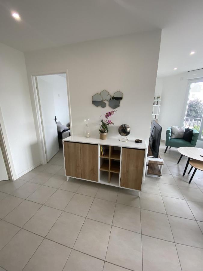 Appartement 2 Chambre Drancy Eksteriør billede